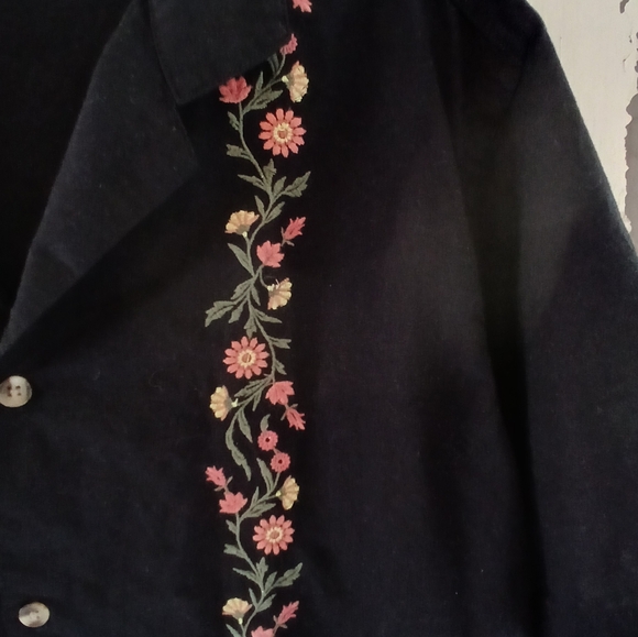 BUTTON UP SHORT SLEEVED EMBROIDERED SHIRT LARGE BY OLD NAVY - Picture 2 of 5